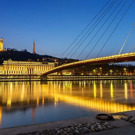 The Originals City, Gambetta, Hotell