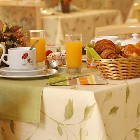 The Originals City, Gambetta,